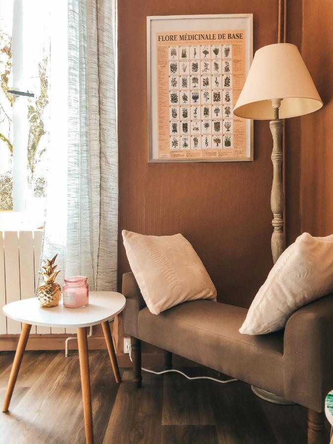 Chambre Salle De Bain Partagee Cognac Exterior photo