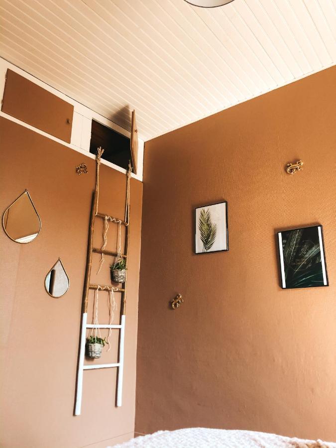 Chambre Salle De Bain Partagee Cognac Exterior photo